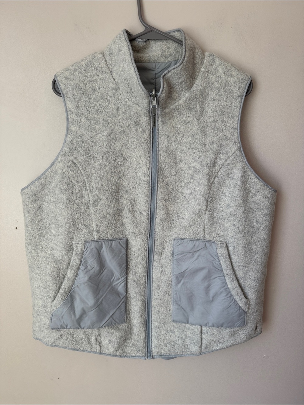 SMARTWOOL Women’s Anchor Line Reversible Wool-Blend Sherpa Vest Gray Size XL